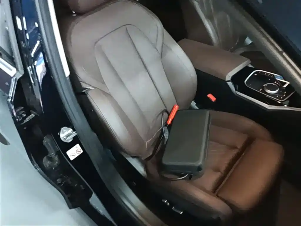 BMW i3 2022 eDrive 35 L фото 25