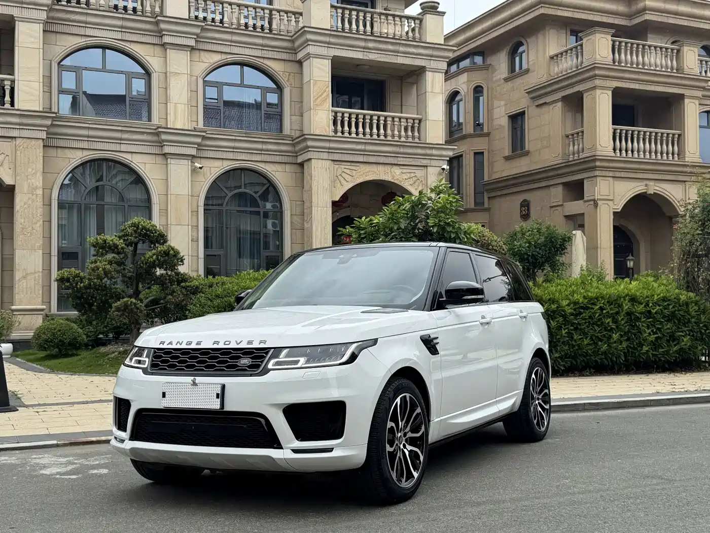 Land Rover Range Rover Sport 2020 3.0 L6 HSE DYNAMIC