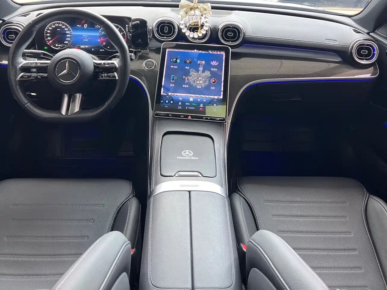 Фото 7 - Mercedes-Benz C-Class
