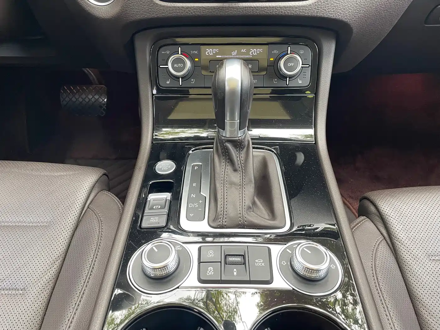 Volkswagen Touareg 2018 2017 3.0TSI Explorer Edition
