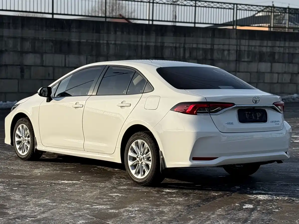 Toyota Corolla 2021 1.2T S-CVT Elite PLUS Edition фото 4