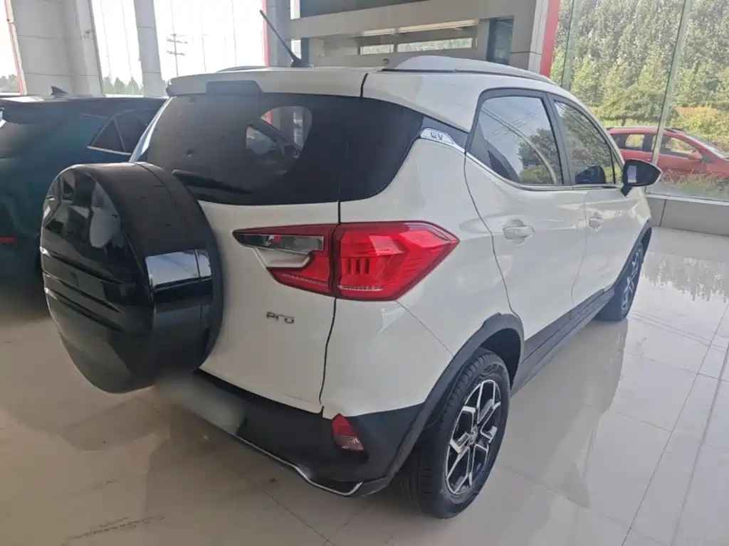 BYD Yuan Pro 2022 2021 401KM Luxury Model