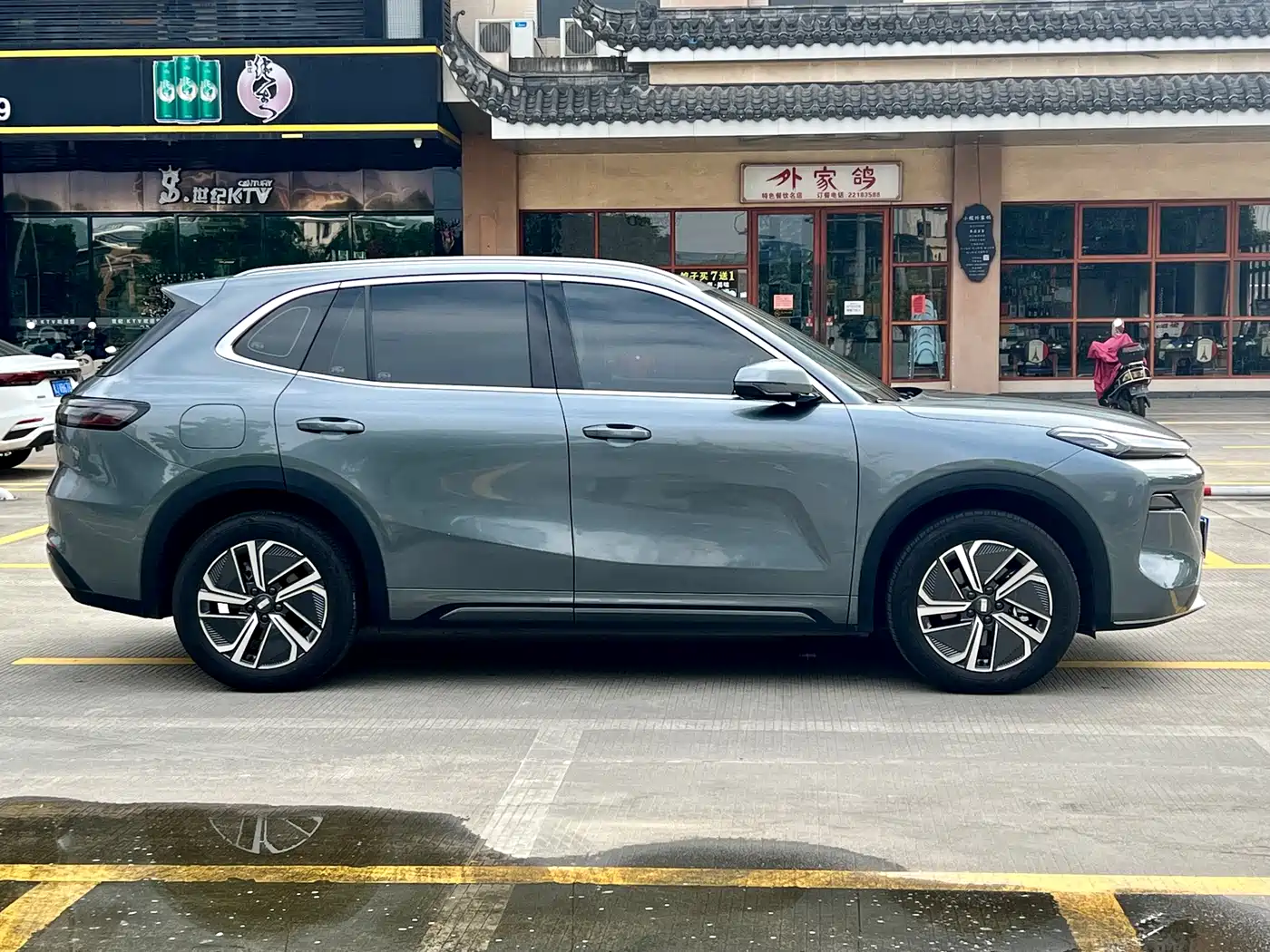 Geely Galaxy Galaxy Starship 7 EM-i 2025 120km Navigation Edition фото 4