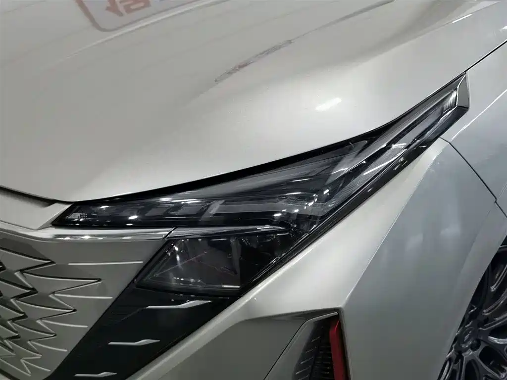 CHANGAN Z6
