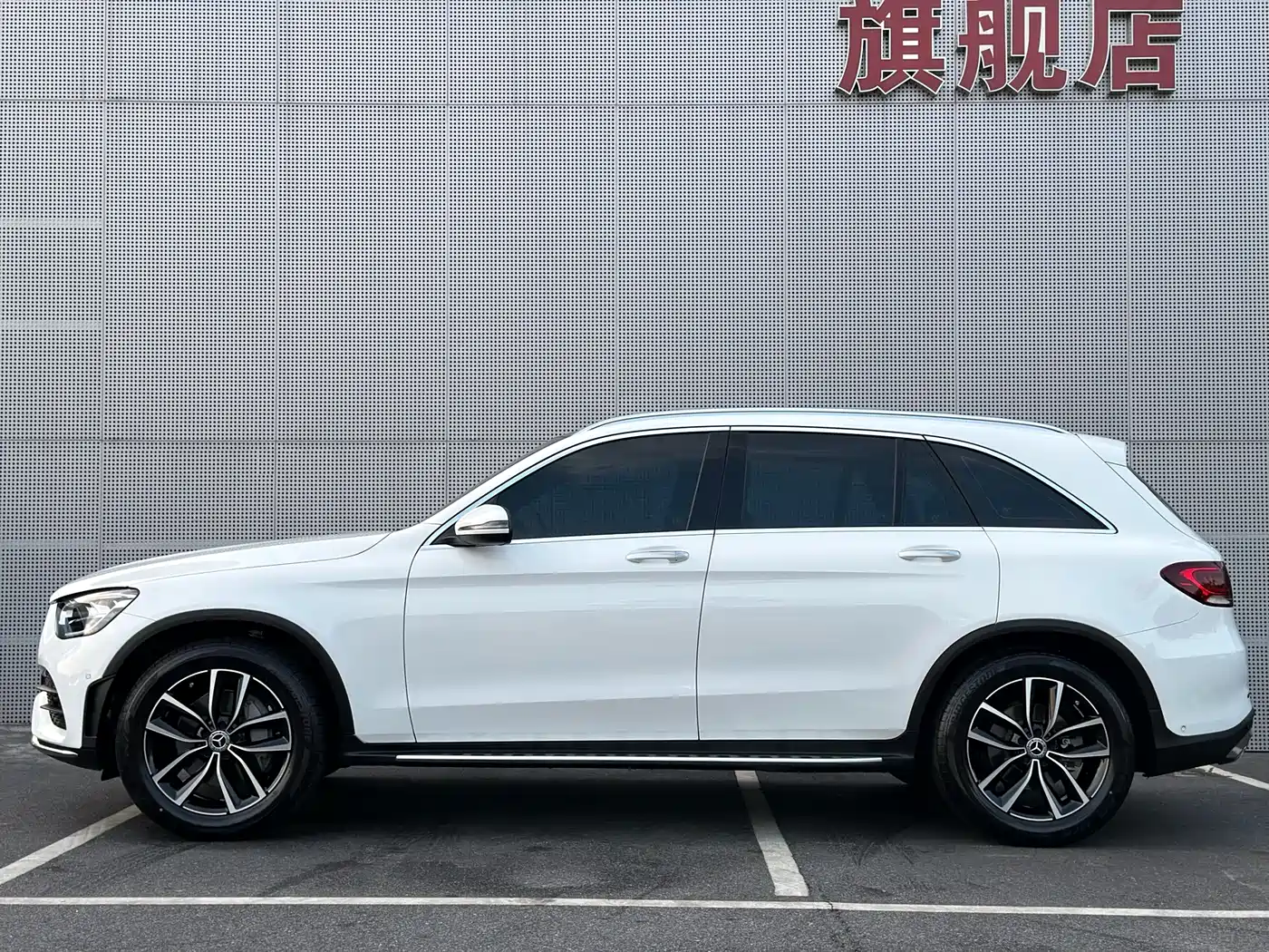 Mercedes-Benz GLC 2021 GLC 300 L 4MATIC Sporty фото 7