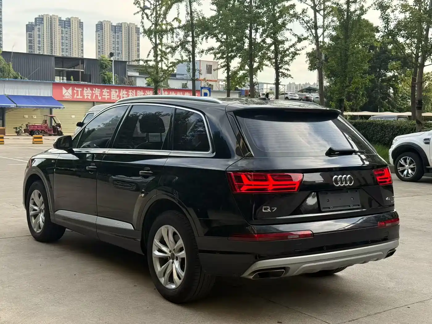 Photo 13 - Audi Q7