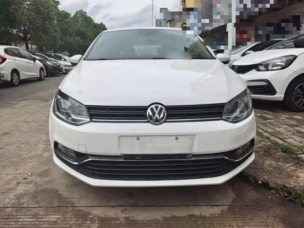 Volkswagen Polo 2016 1.6L Automatic Comfort фото 3