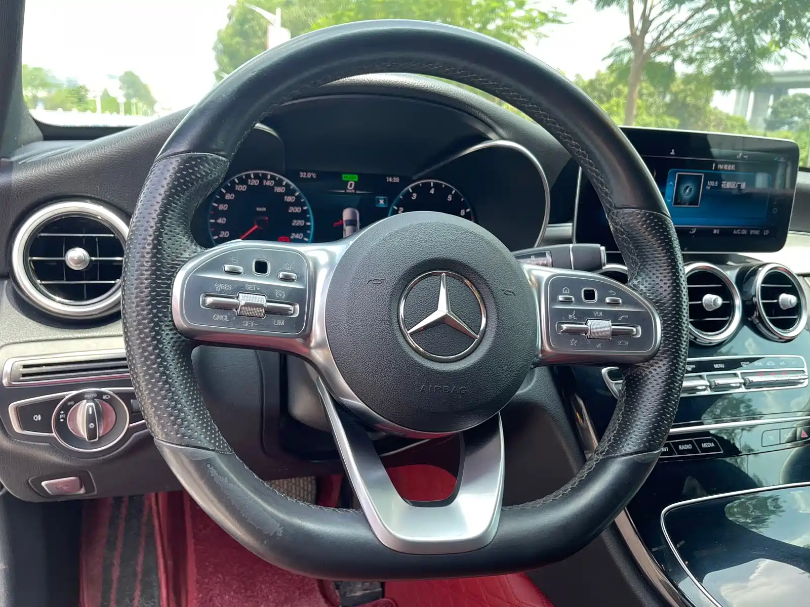 Фото 20 - Mercedes-Benz C-Class
