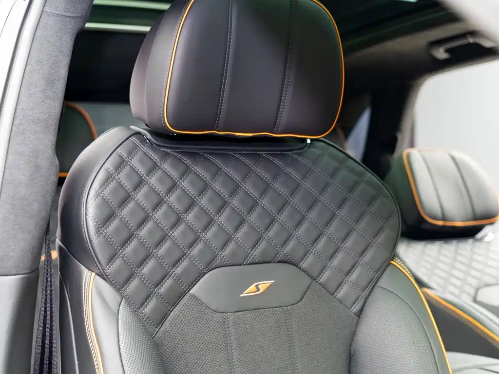 Bentley Bentayga 2025 2024 4.0T V8 S Gloss Black Edition