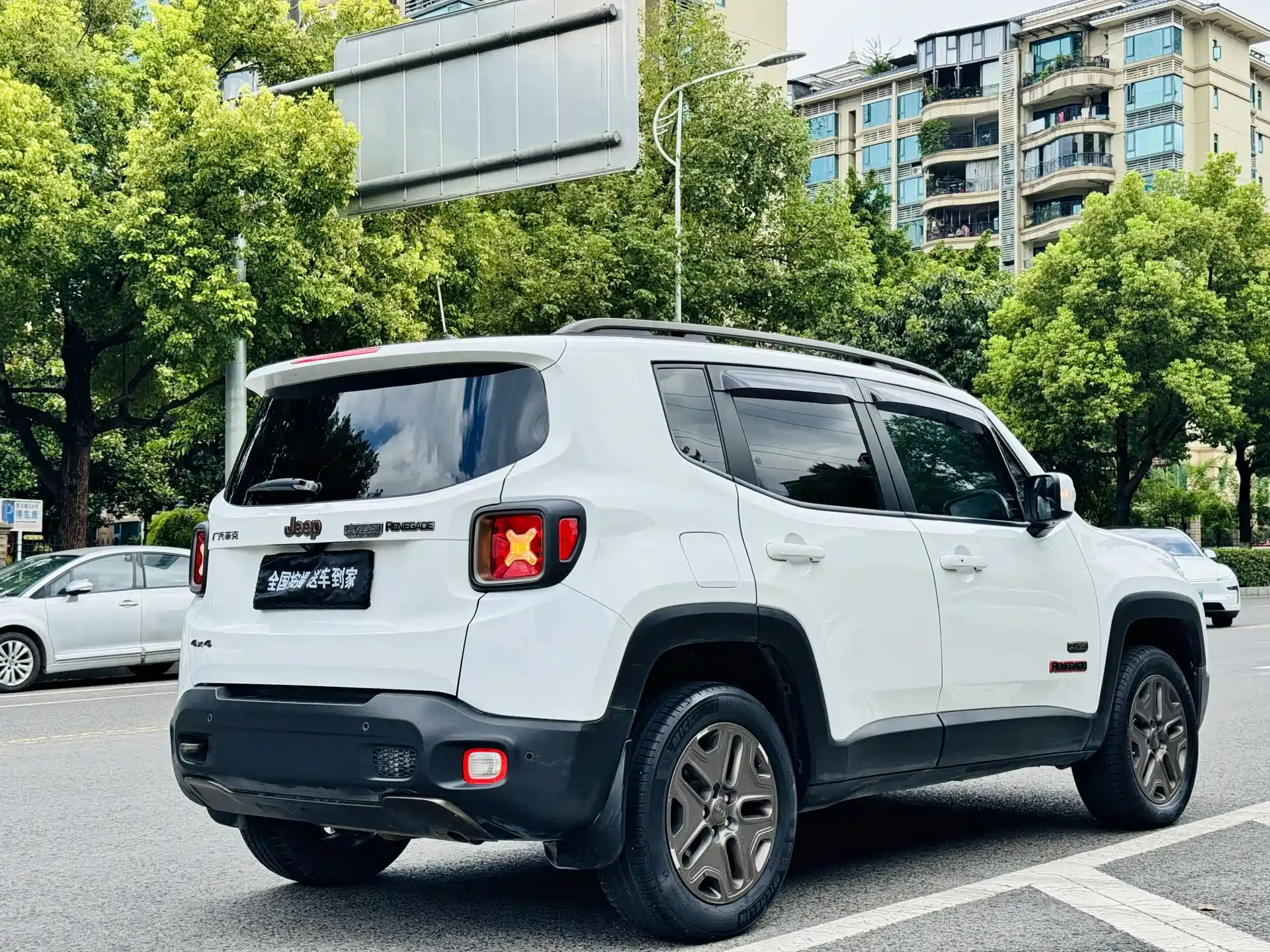 صورة 3 - Jeep Renegade