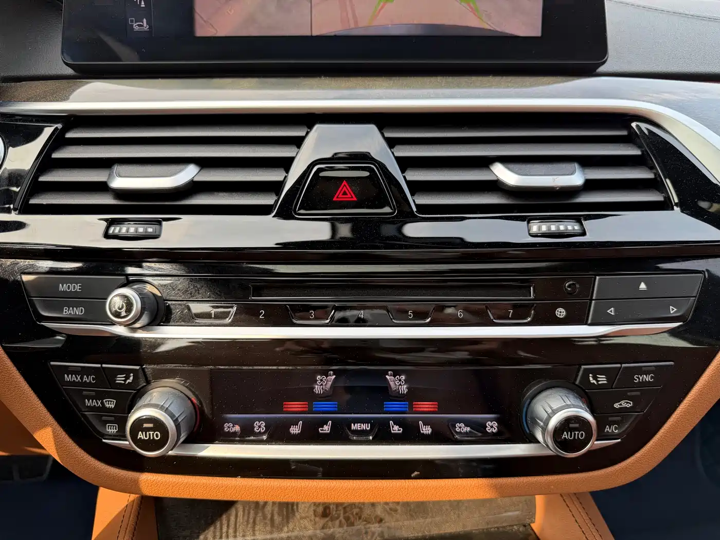 BMW 5 Series 2018 530Li Premium M Sport Package фото 11