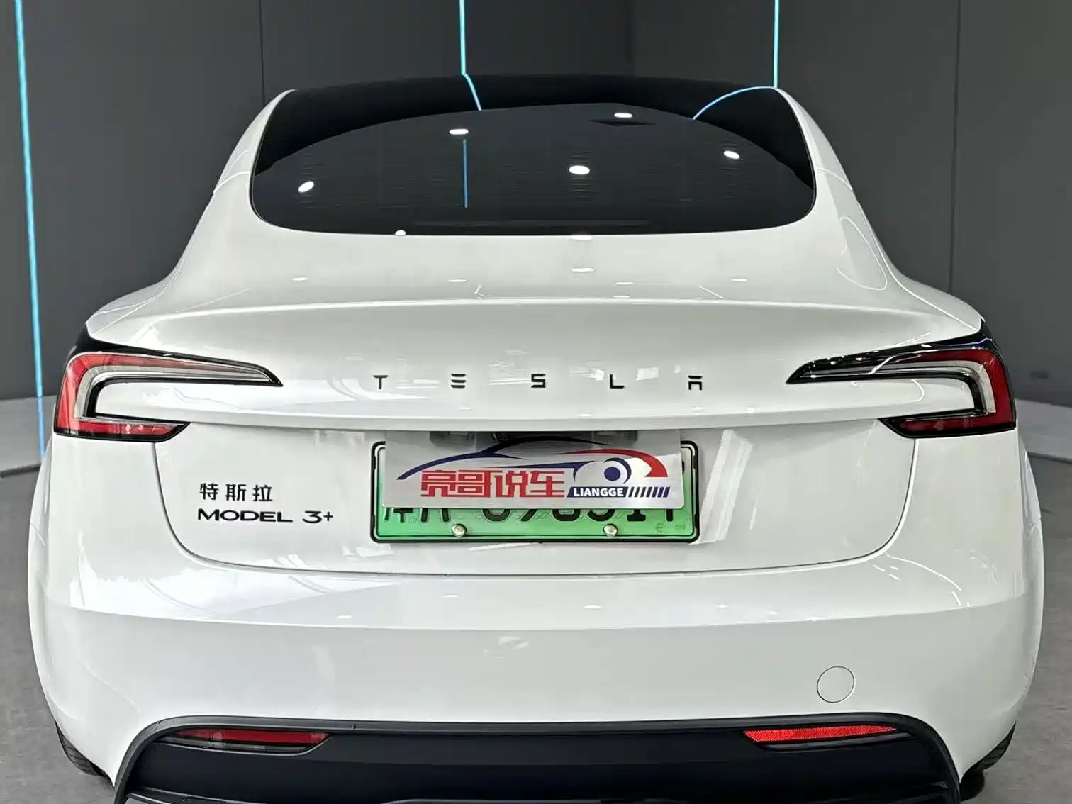 Фото 7 - Tesla Model 3