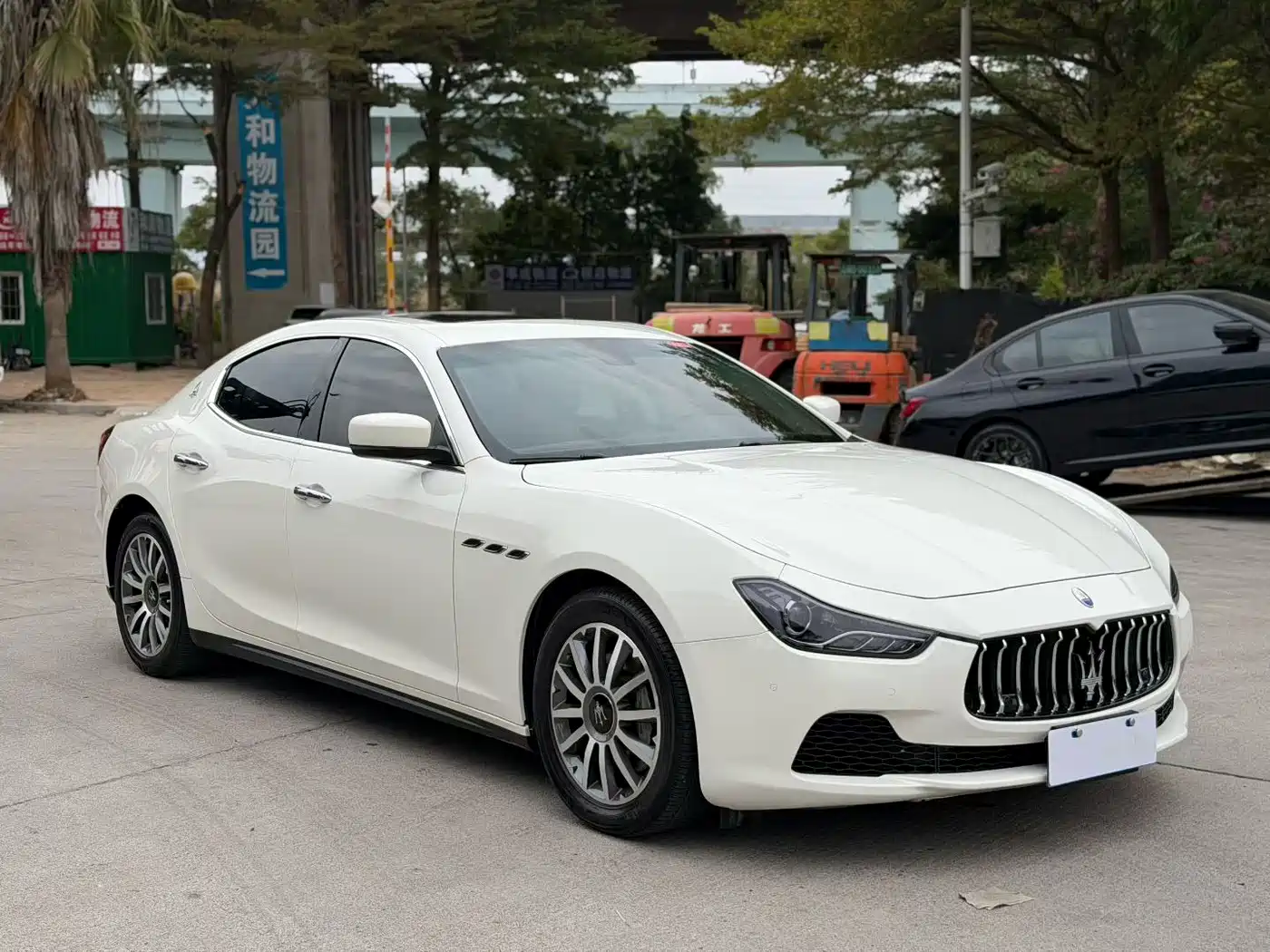 Maserati Ghibli 2015 2014 3.0T Standard