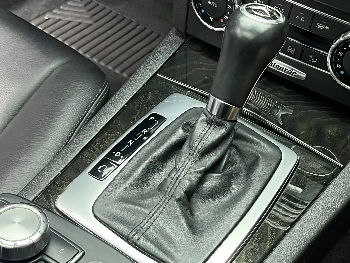 Фото 24 - Mercedes-Benz C-Class