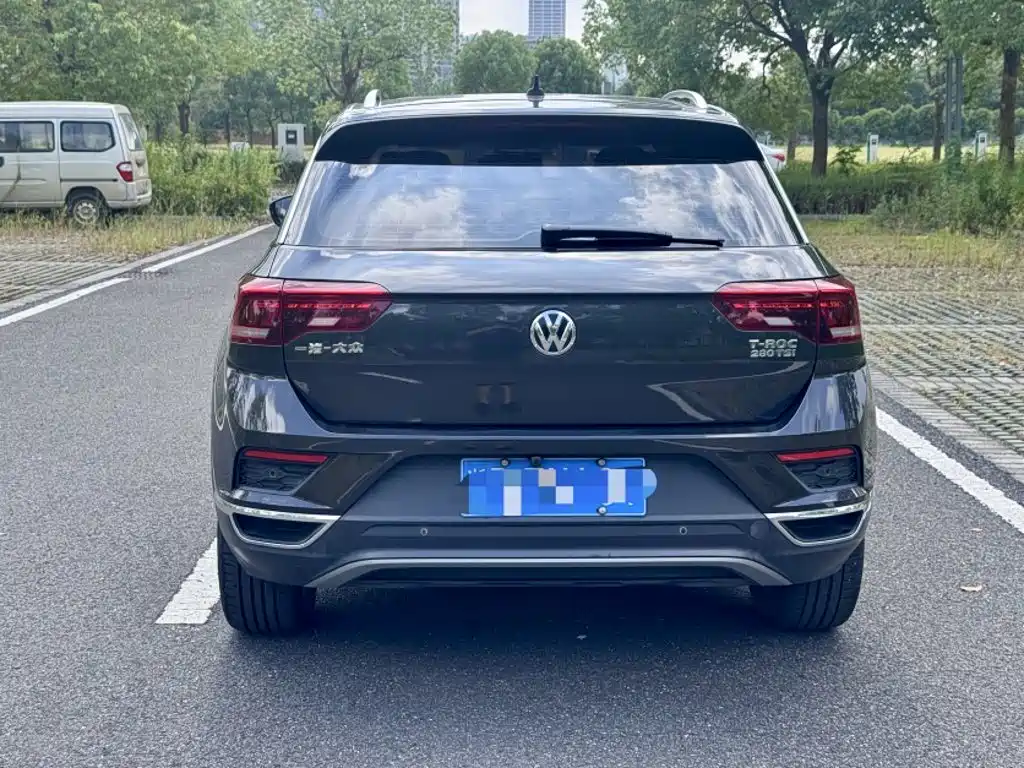 Фото 25 - Volkswagen T-ROC