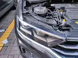 Фото 23 - Volkswagen T-ROC
