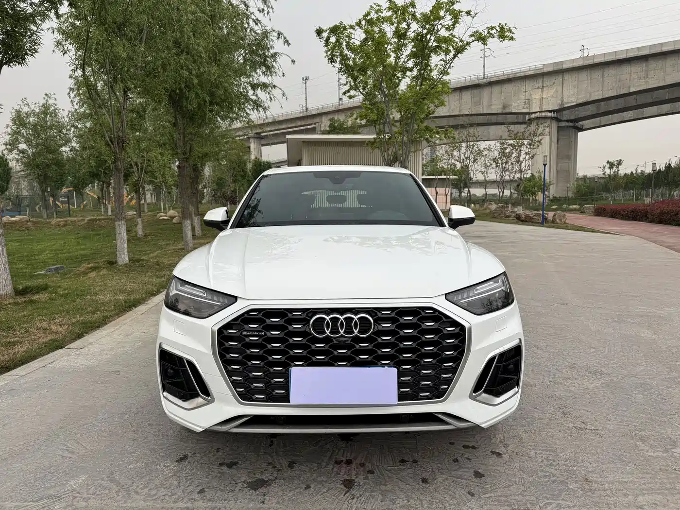 Audi Q5L Sportback 2021 45 TFSI Exclusive фото 2