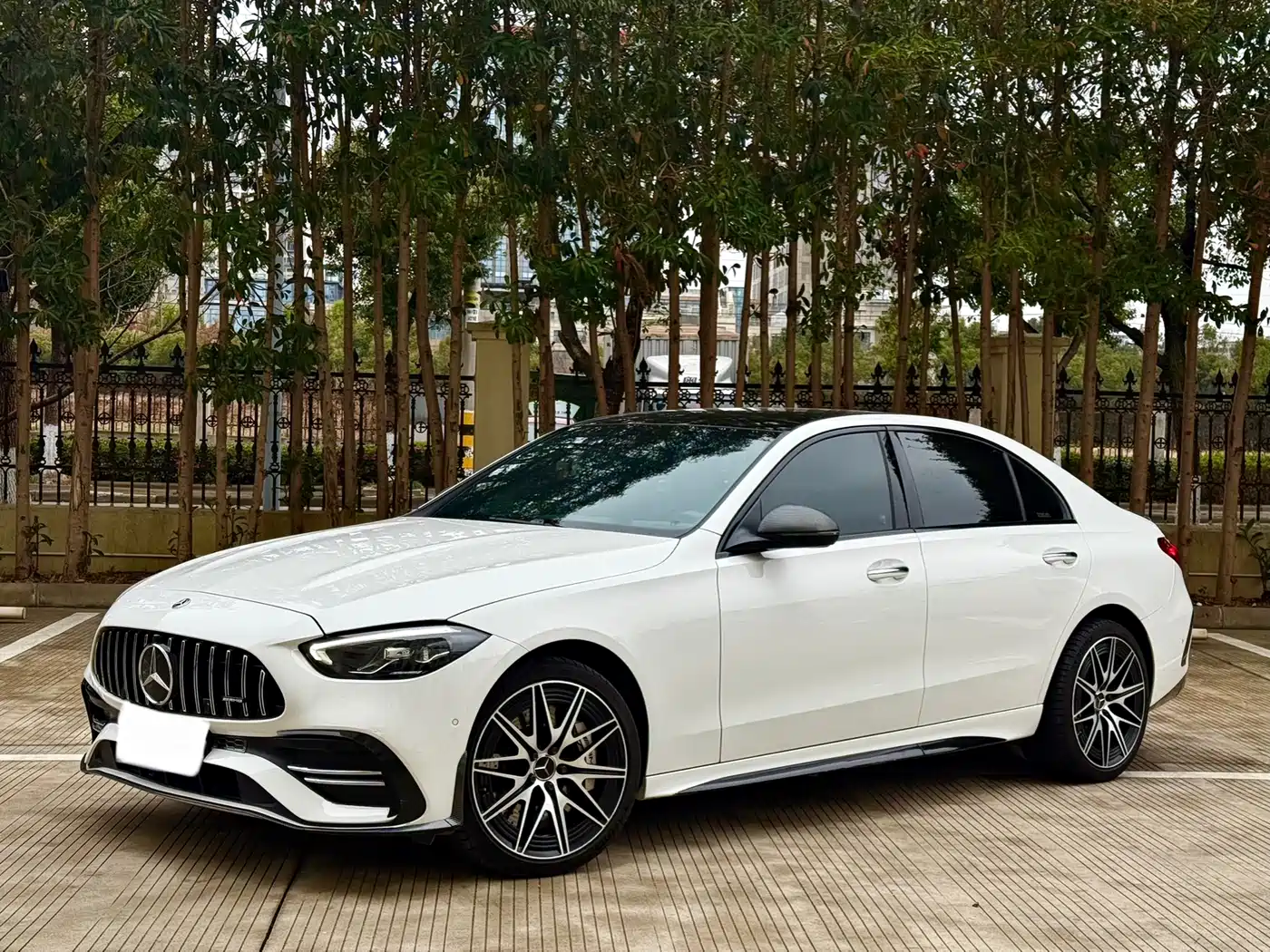 MERCEDES-BENZ C CLASS