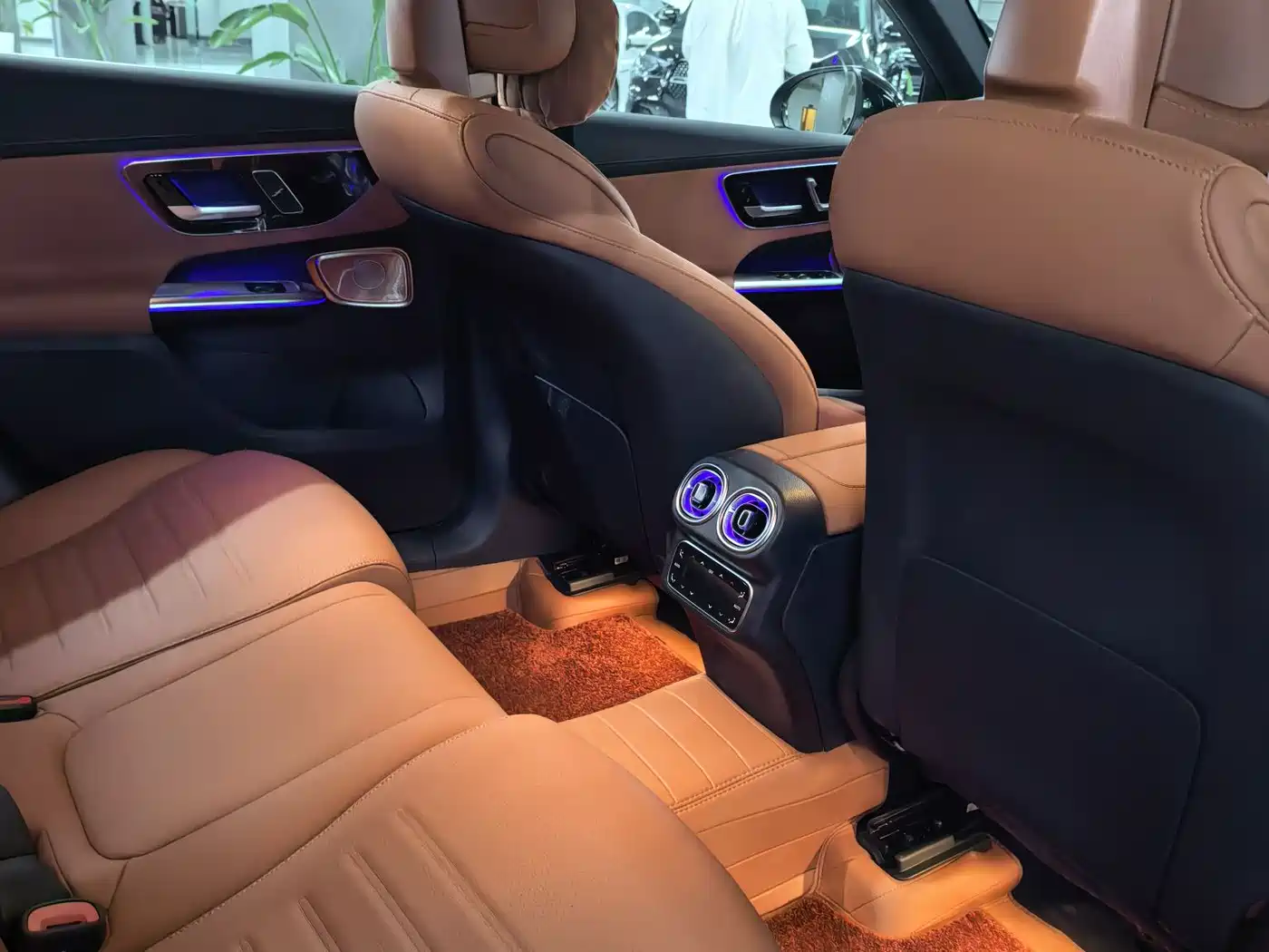 Mercedes-Benz GLC 2025 GLC 300 L 4MATIC Dynamic 5-seater фото 5
