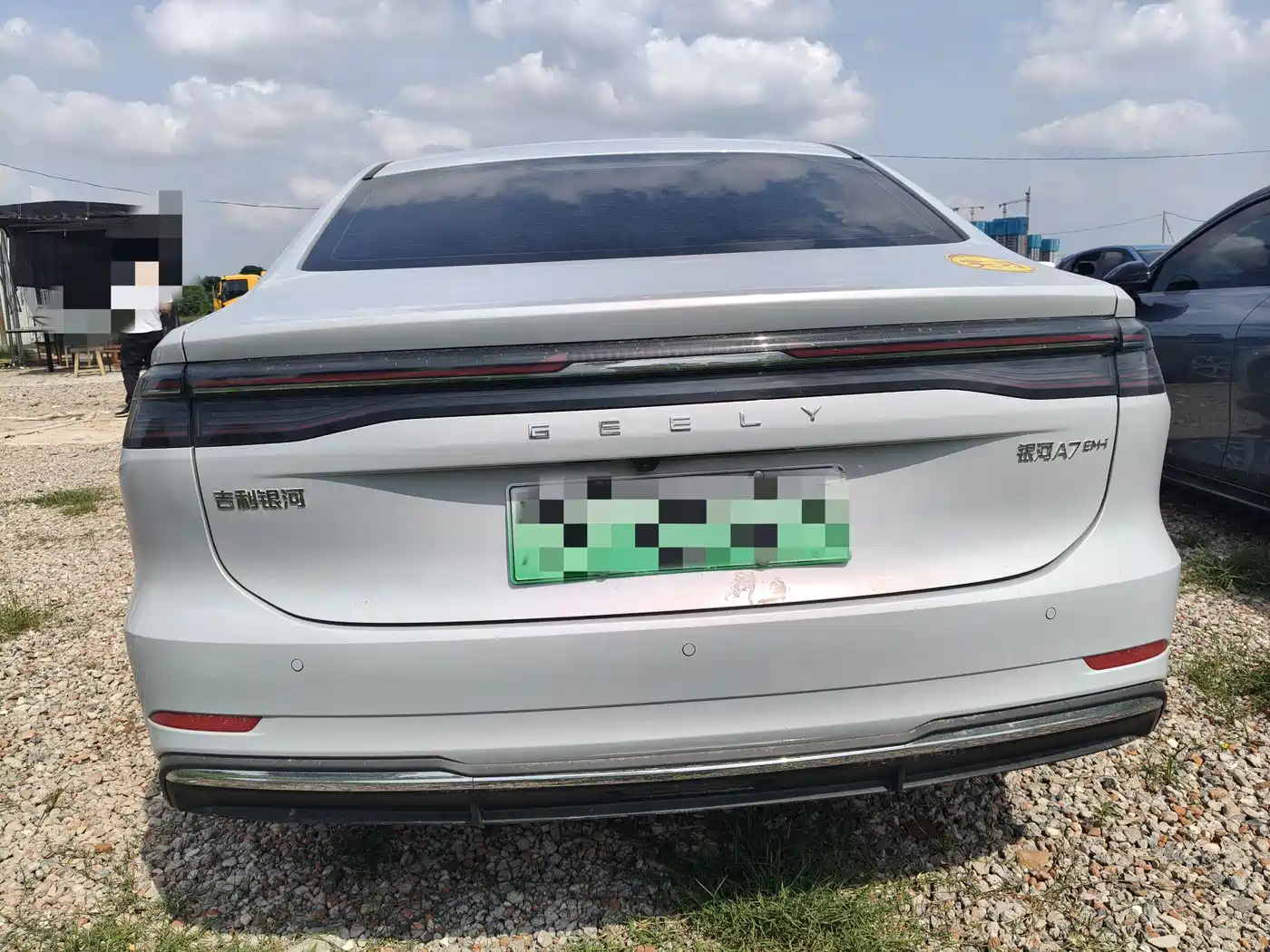 Geely Galaxy Galaxy A7 2025 EM-i 150km Explorer+ Edition фото 11