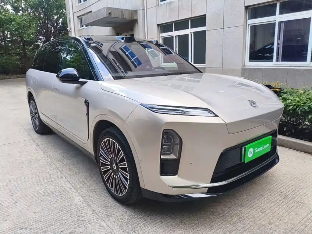 Фото 4 - NIO ES8