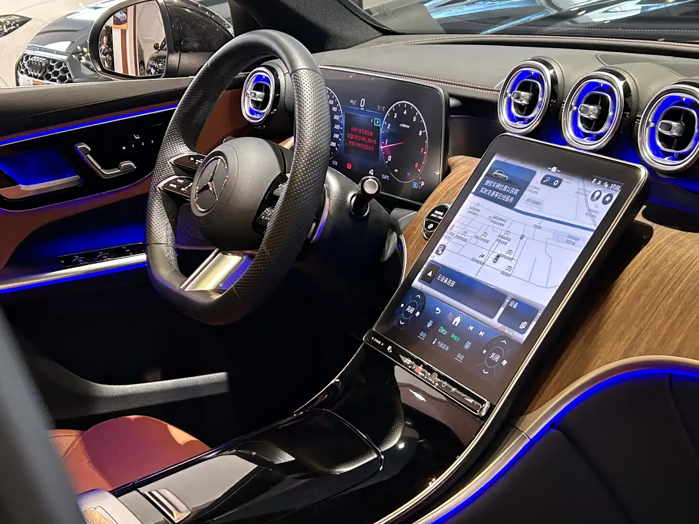 Mercedes-Benz GLC 2024 Facelift GLC 300 L 4MATIC Sport 5-seater фото 24