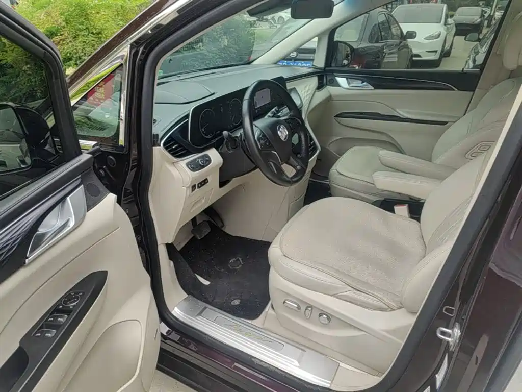 Buick GL8 2020 Avenir Six-Seat Elegance Edition фото 16