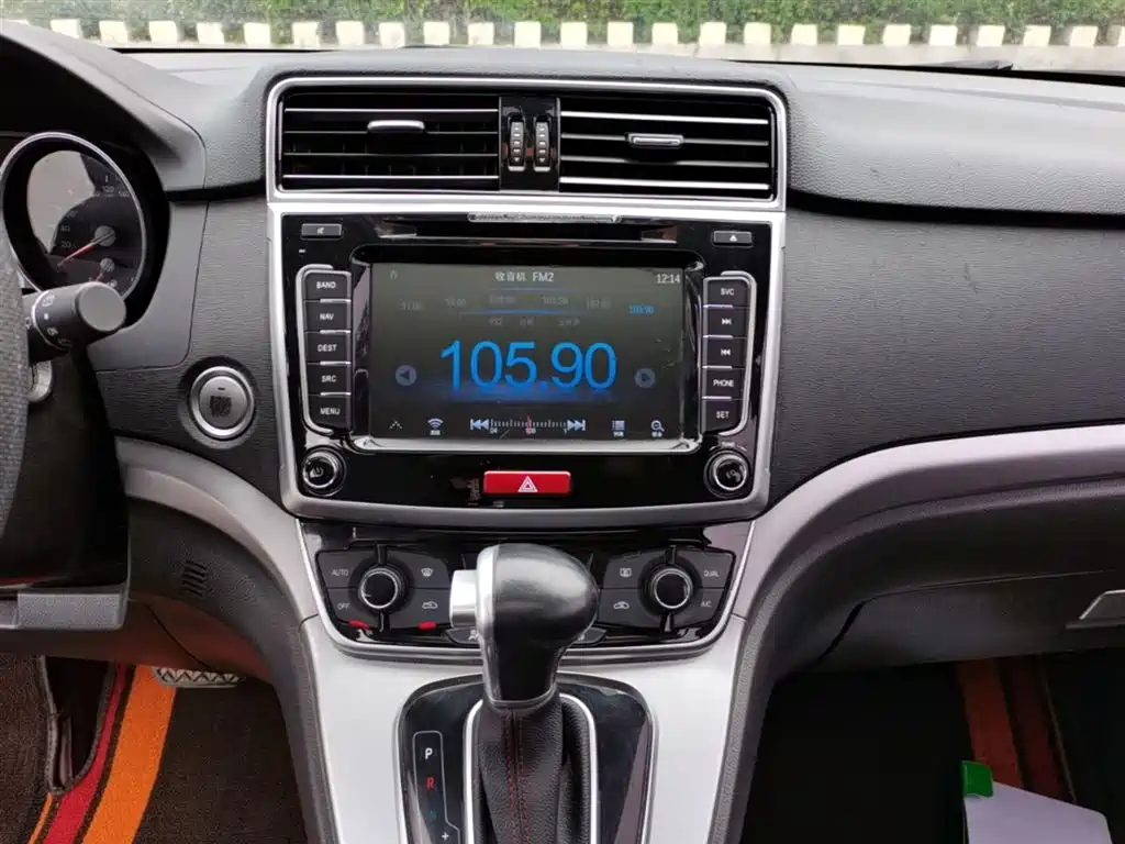 Haval M6 2017 1.5T Automatic 2WD Premium фото 12