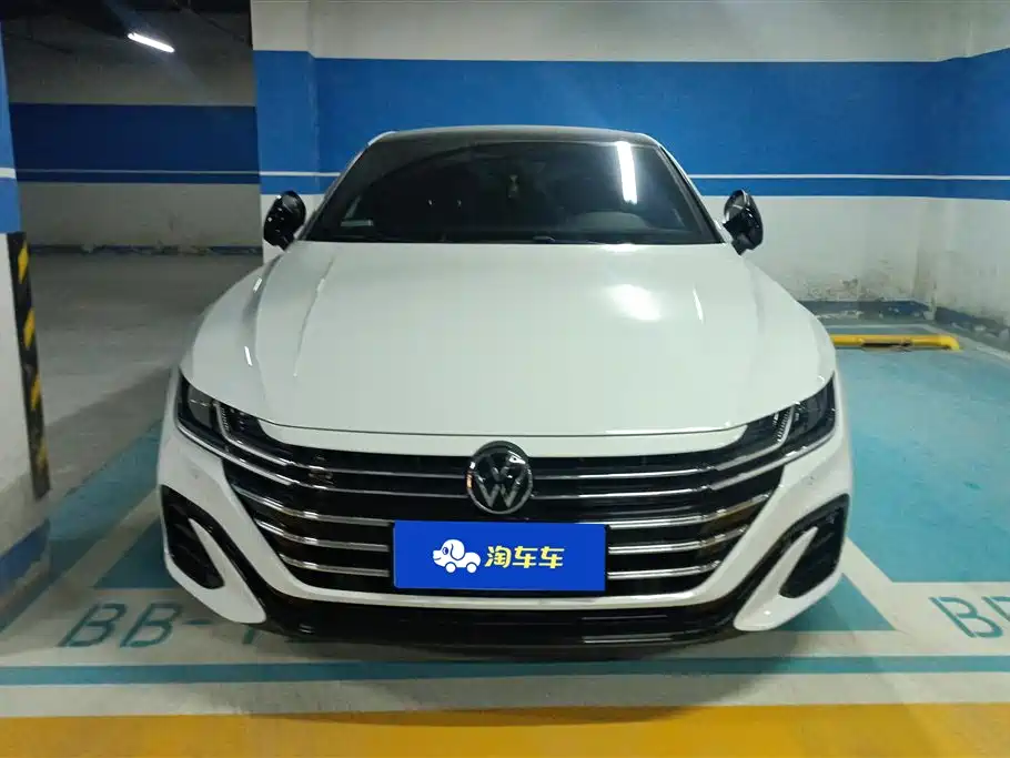 Volkswagen FAW-Volkswagen CC 2023 330TSI Dazzle Edition фото 2