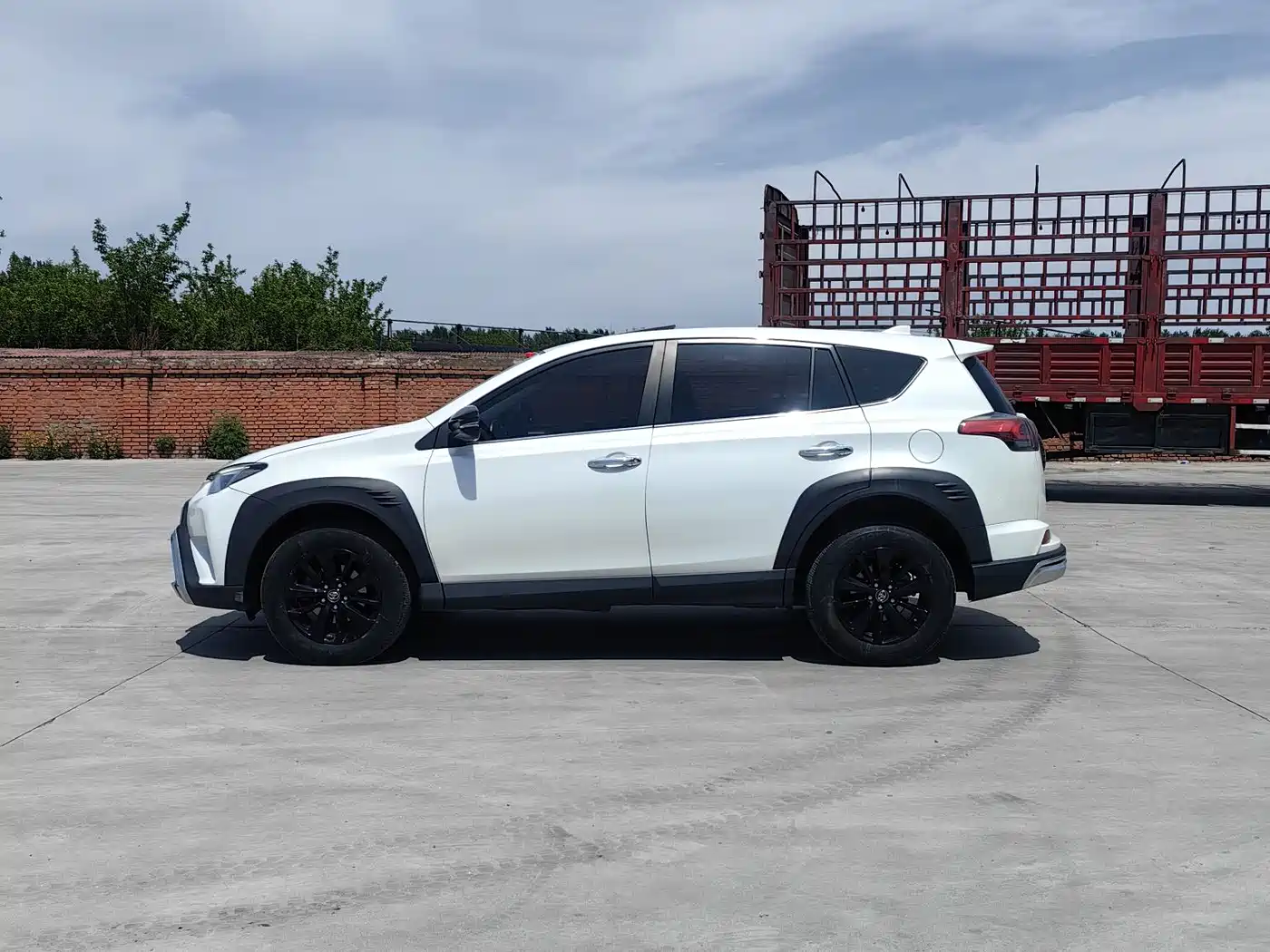 Toyota RAV4 Rongfang 2019 2.0L CVT 2WD Style X Limited Edition China VI фото 4
