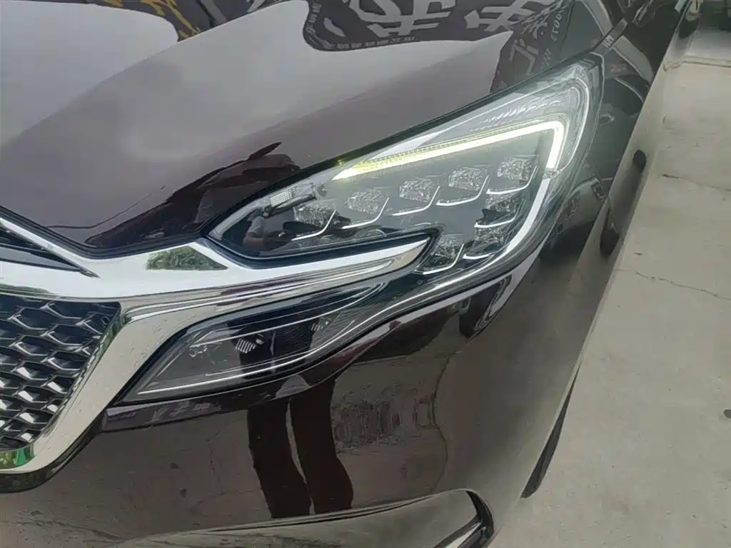 Buick GL8 2020 Avenir Six-Seat Elegance Edition фото 24