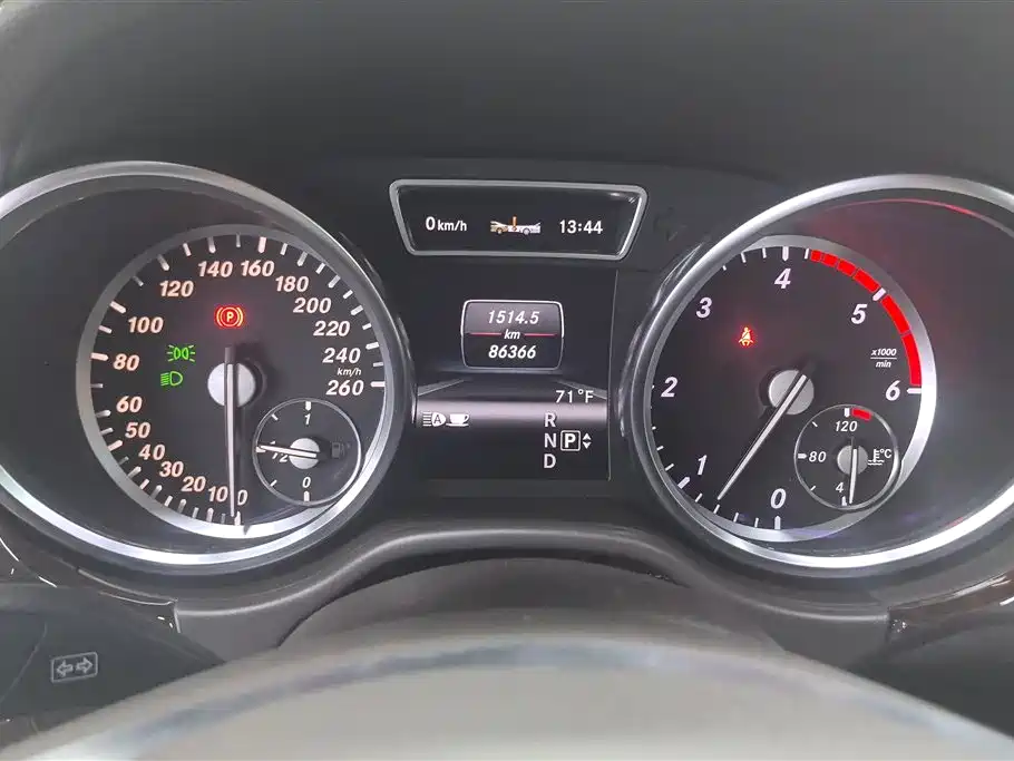 Mercedes-Benz M-Class фото 14