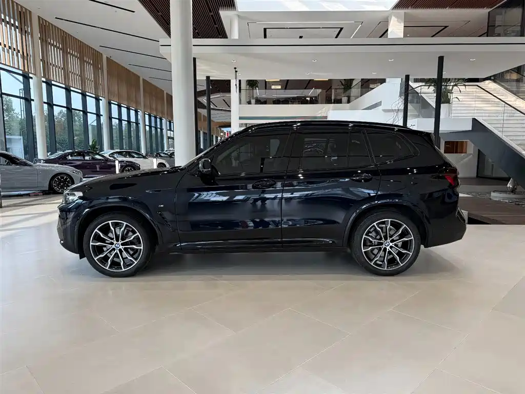 BMW X3 2023 xDrive30i Leading M Night Package фото 3
