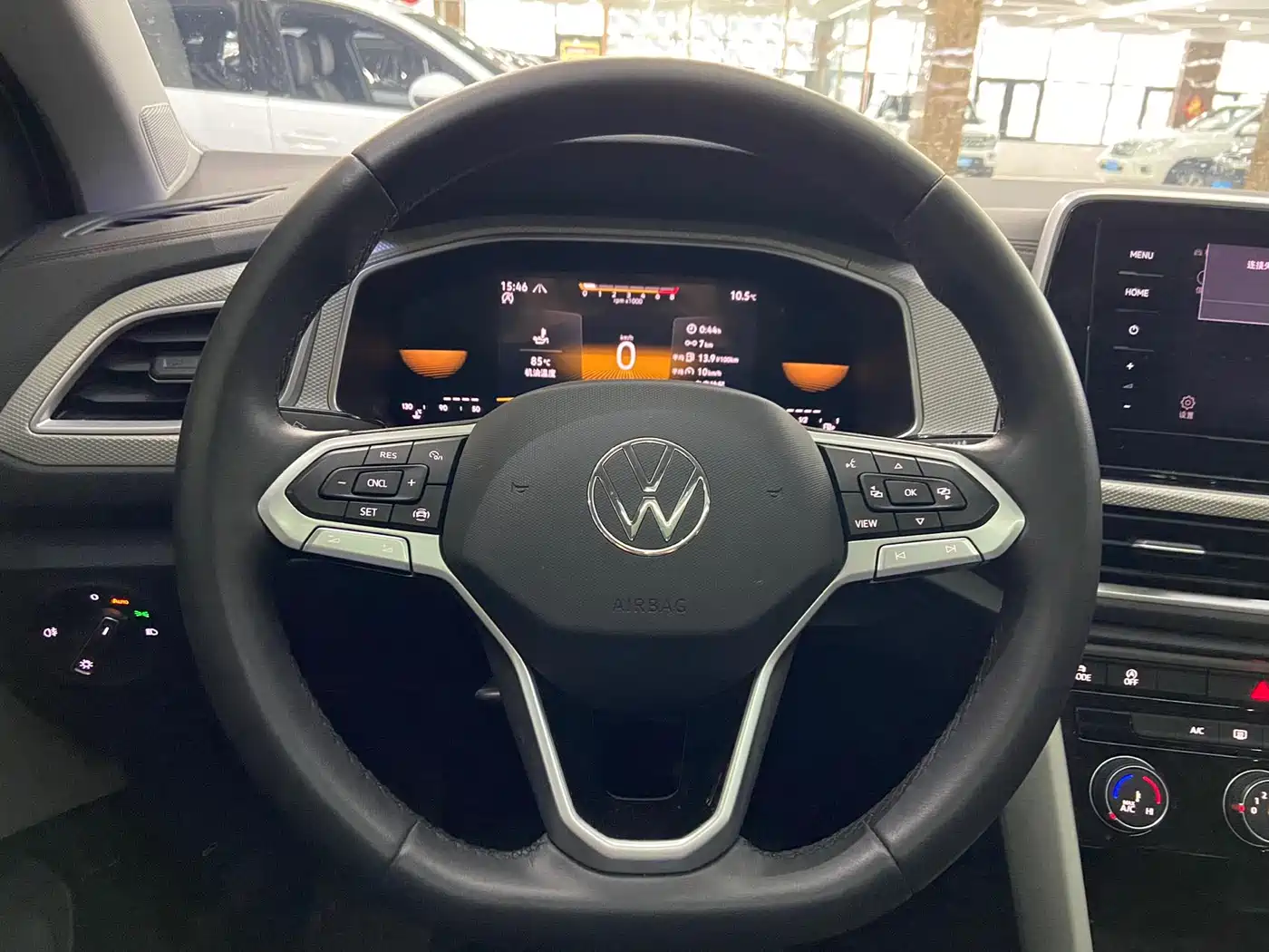 Volkswagen T-ROC 2023 280TSI DSG 2WD Time Edition фото 18