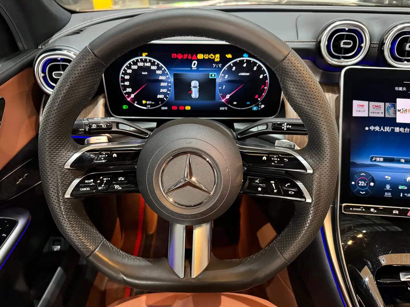 Mercedes-Benz GLC 2023 GLC 300 L 4MATIC Dynamic 7-Seater фото 8