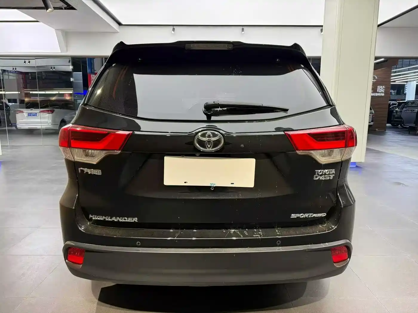 TOYOTA HIGHLANDER