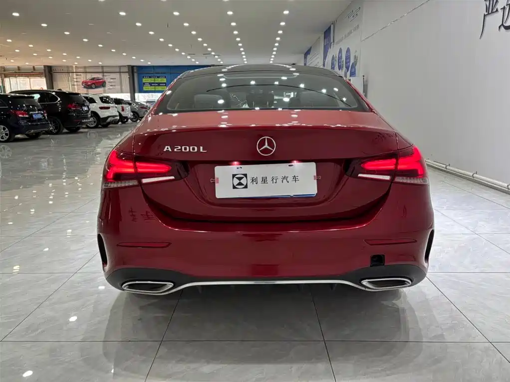 Mercedes-Benz A-Class 2020 A 200 L Sport Sedan фото 5