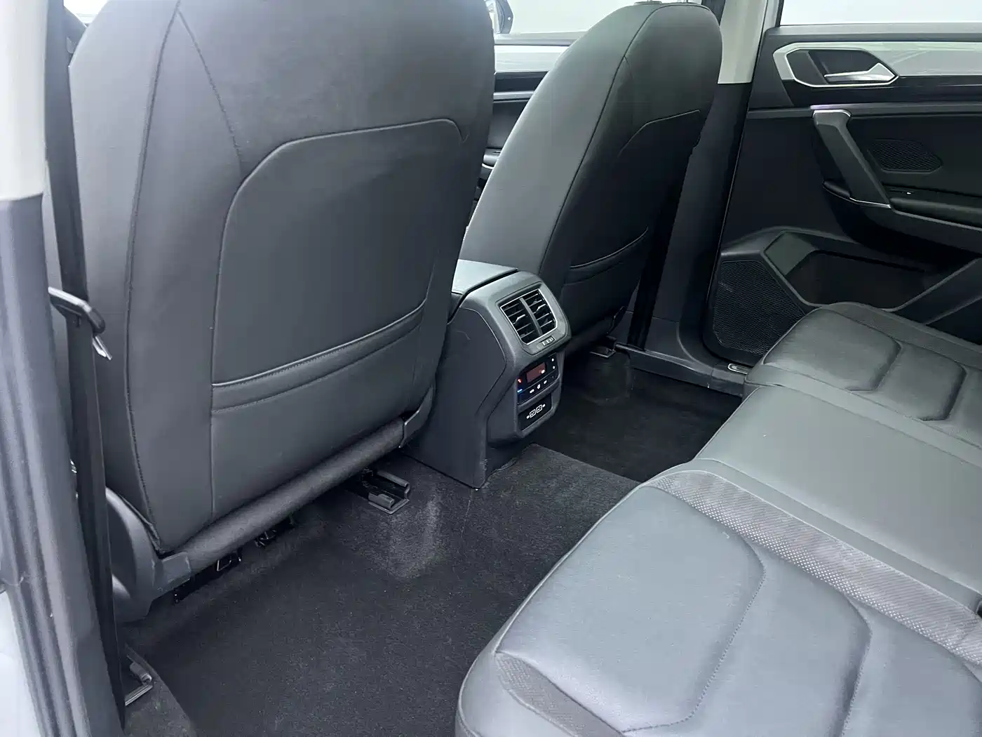 Volkswagen Tayron 2021 280TSI 2WD Luxury Smart Connect фото 13