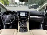 Фото 11 - Toyota Vellfire