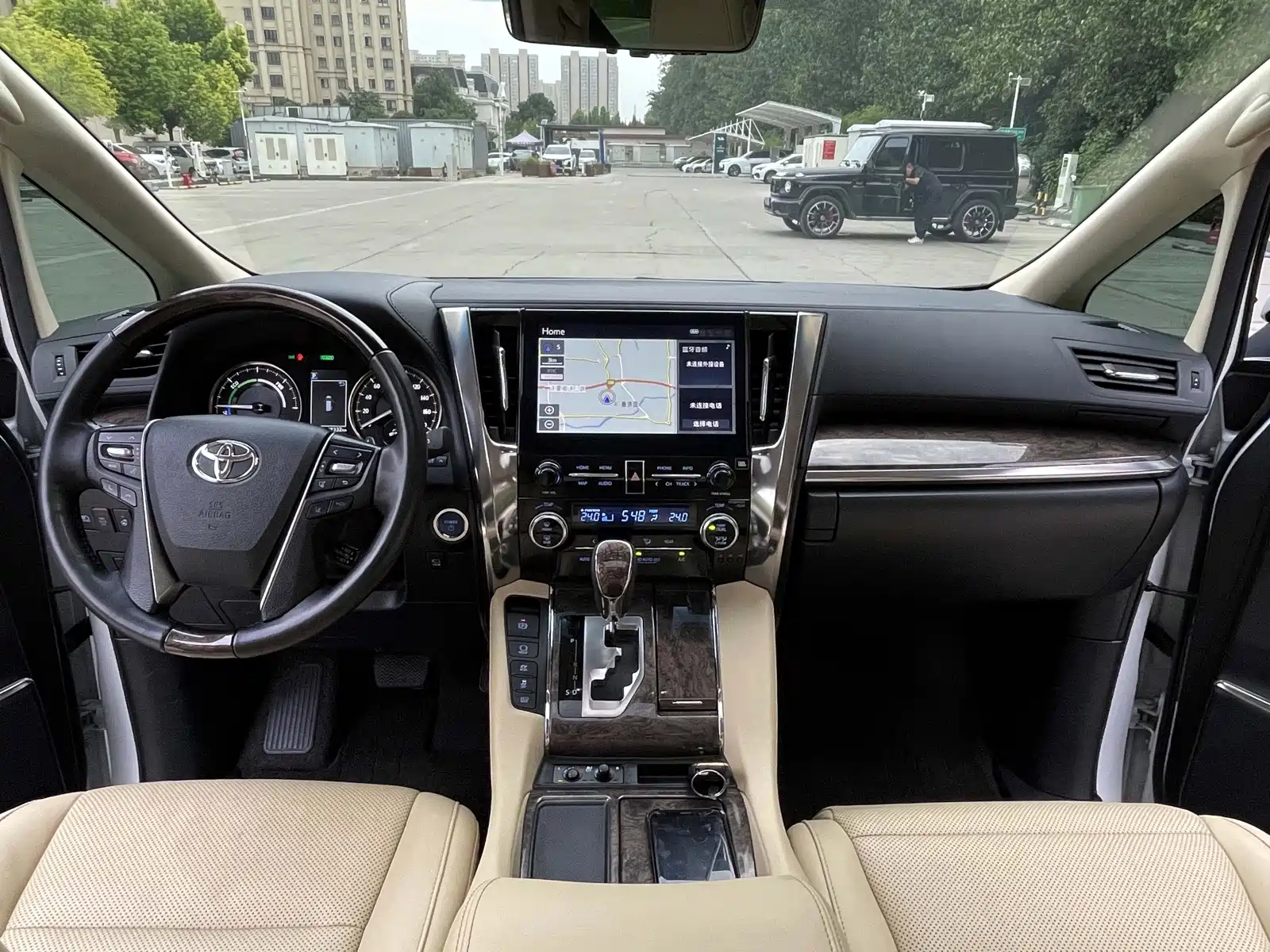 Фото 11 - Toyota Vellfire