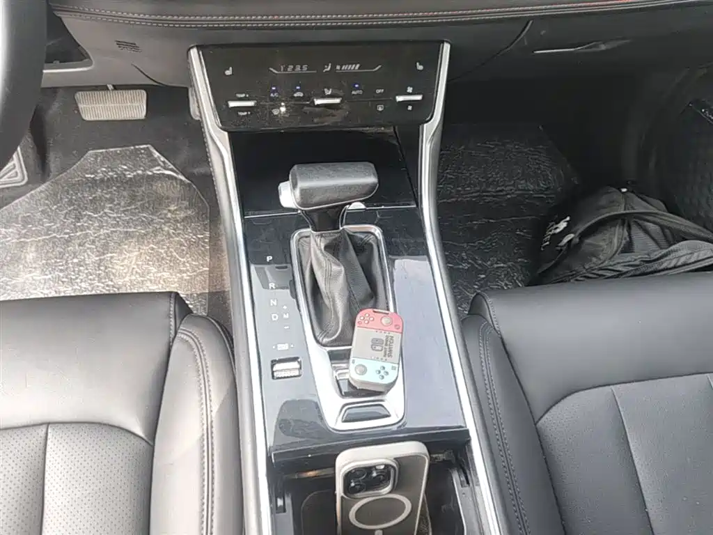 CHANGAN CS75