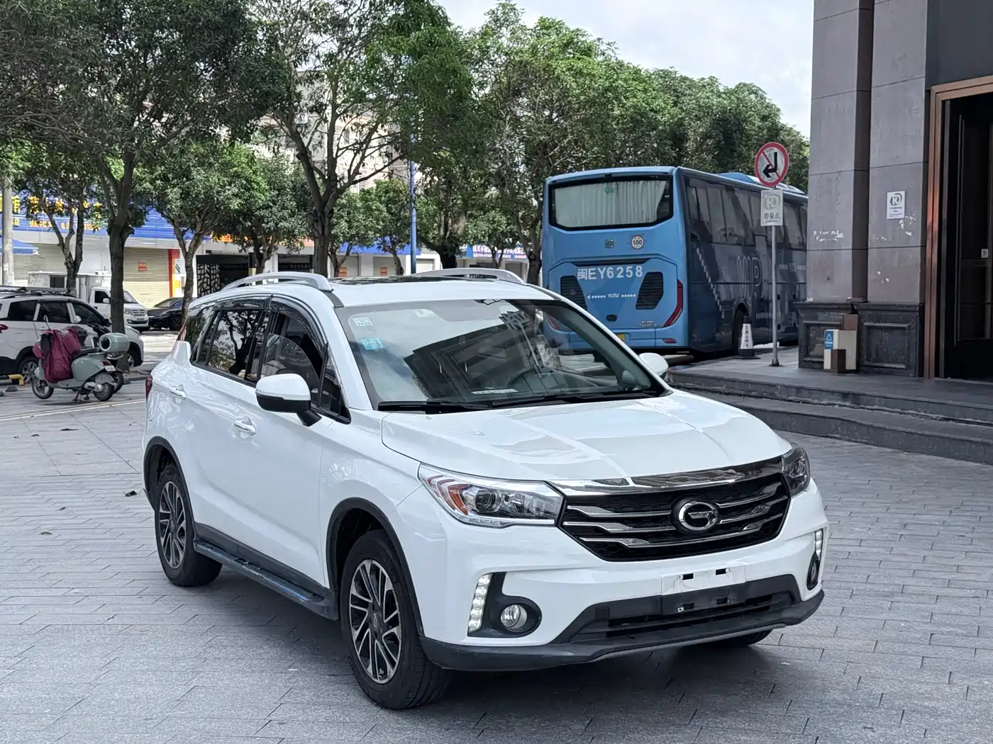 GAC Trumpchi Trumpchi GS4 2015 200T G-DCT Elite Edition фото 21