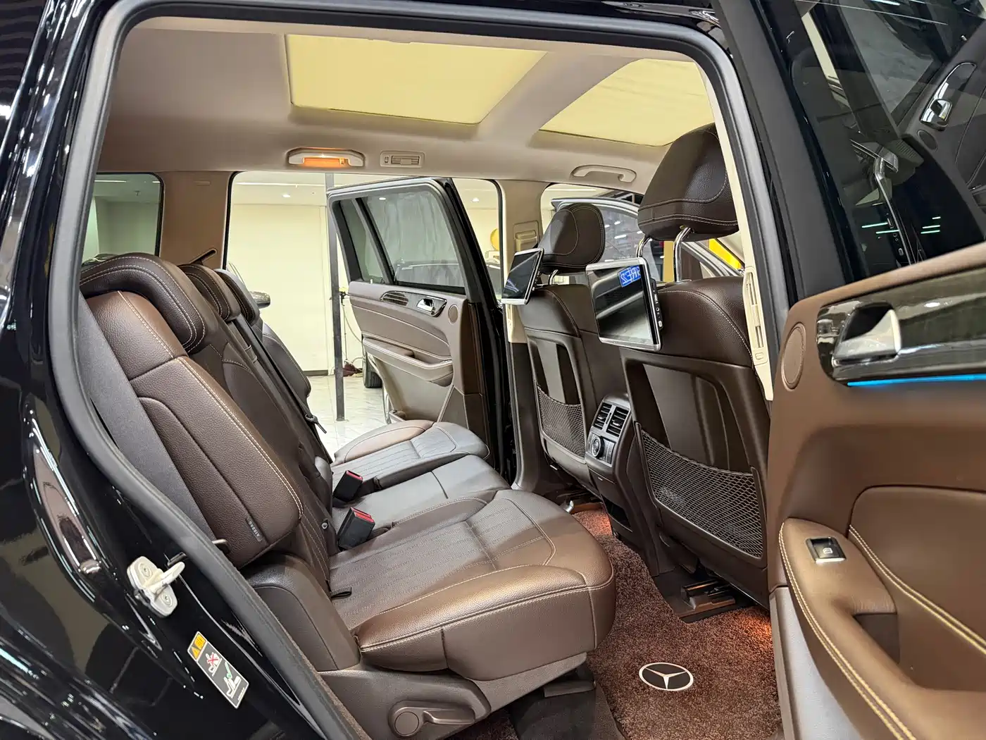 Mercedes-Benz GLS 2018 Facelift GLS 400 4MATIC Luxury фото 11