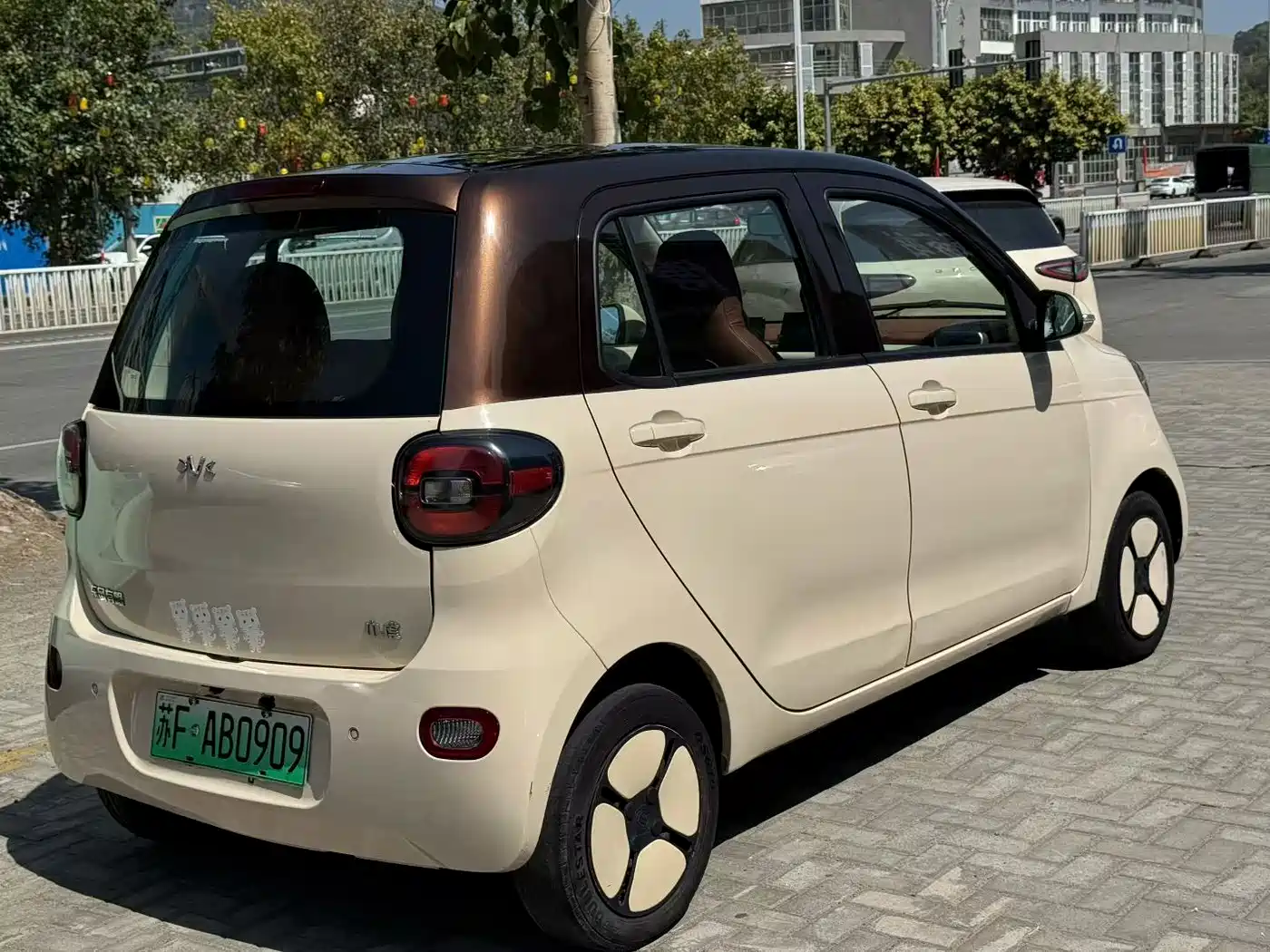 LITTLE TIGER TIGER EV