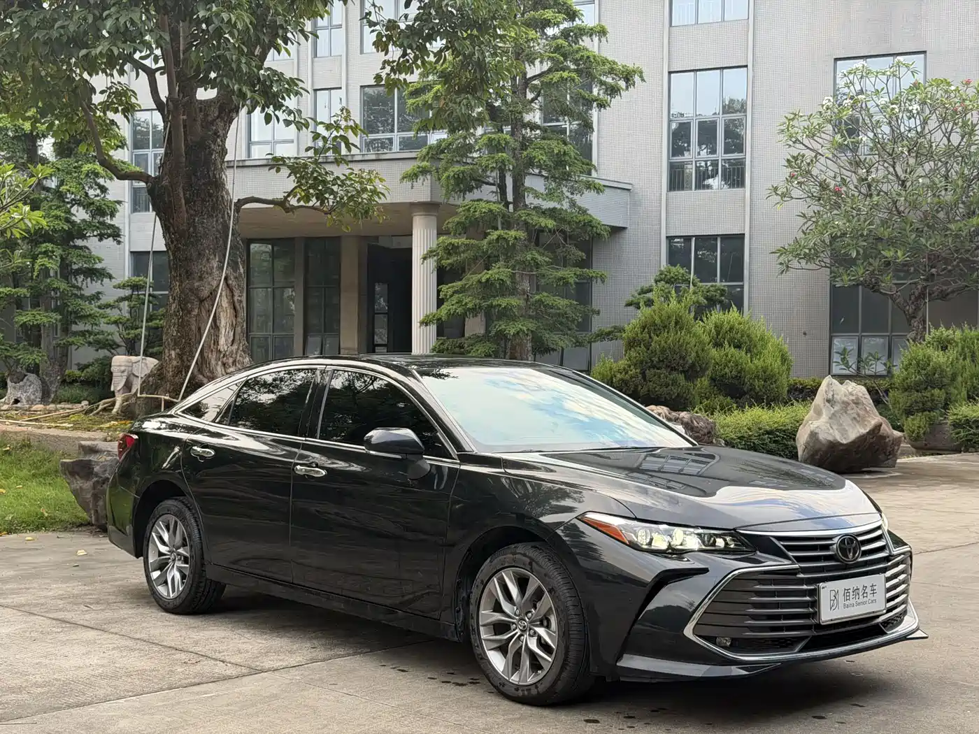 Toyota Avalon 2019 2.0L Luxury Edition (China VI) фото 3