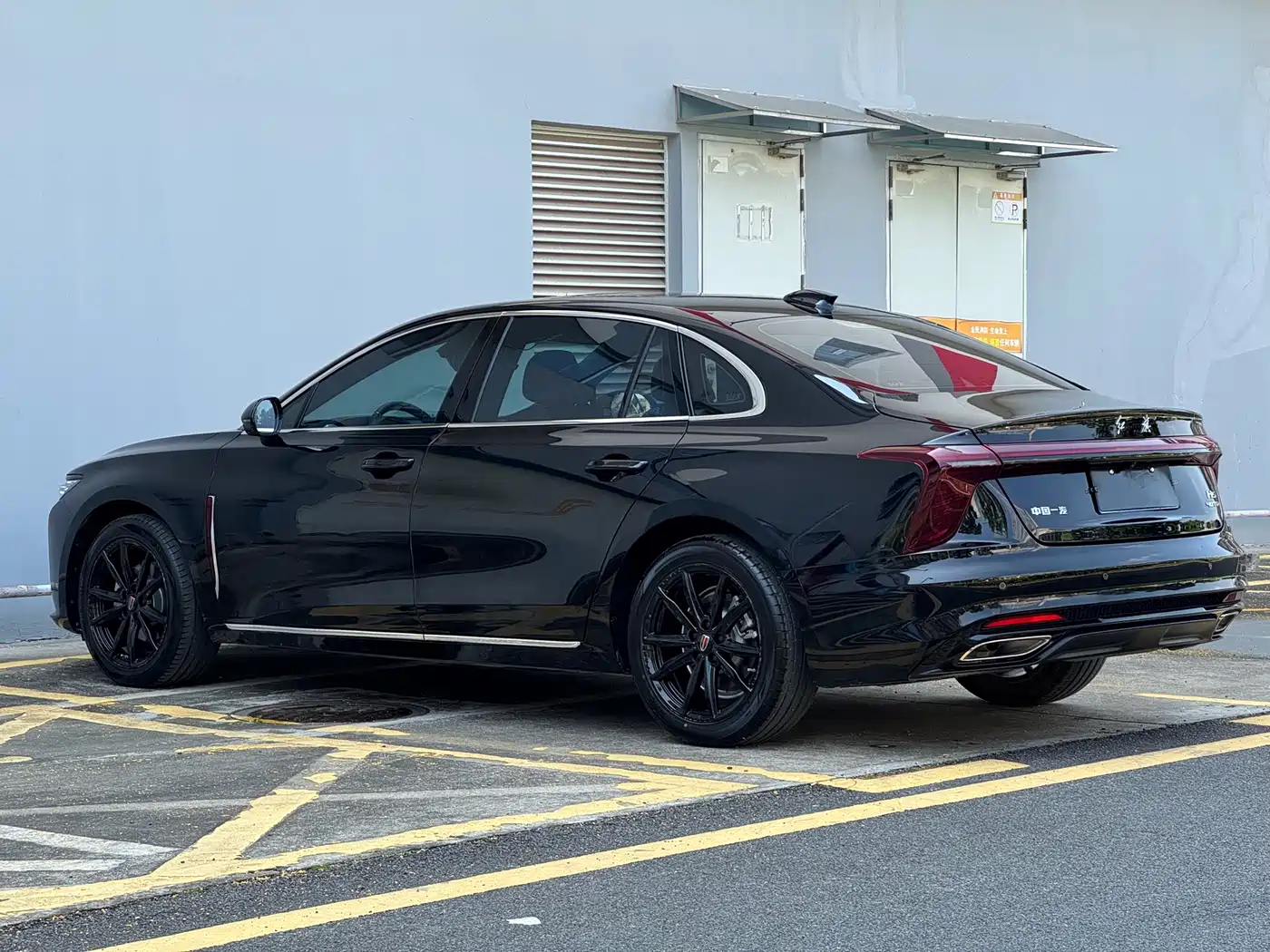 Hongqi H5 2025 2.0T Automatic Mystic Shadow фото 26