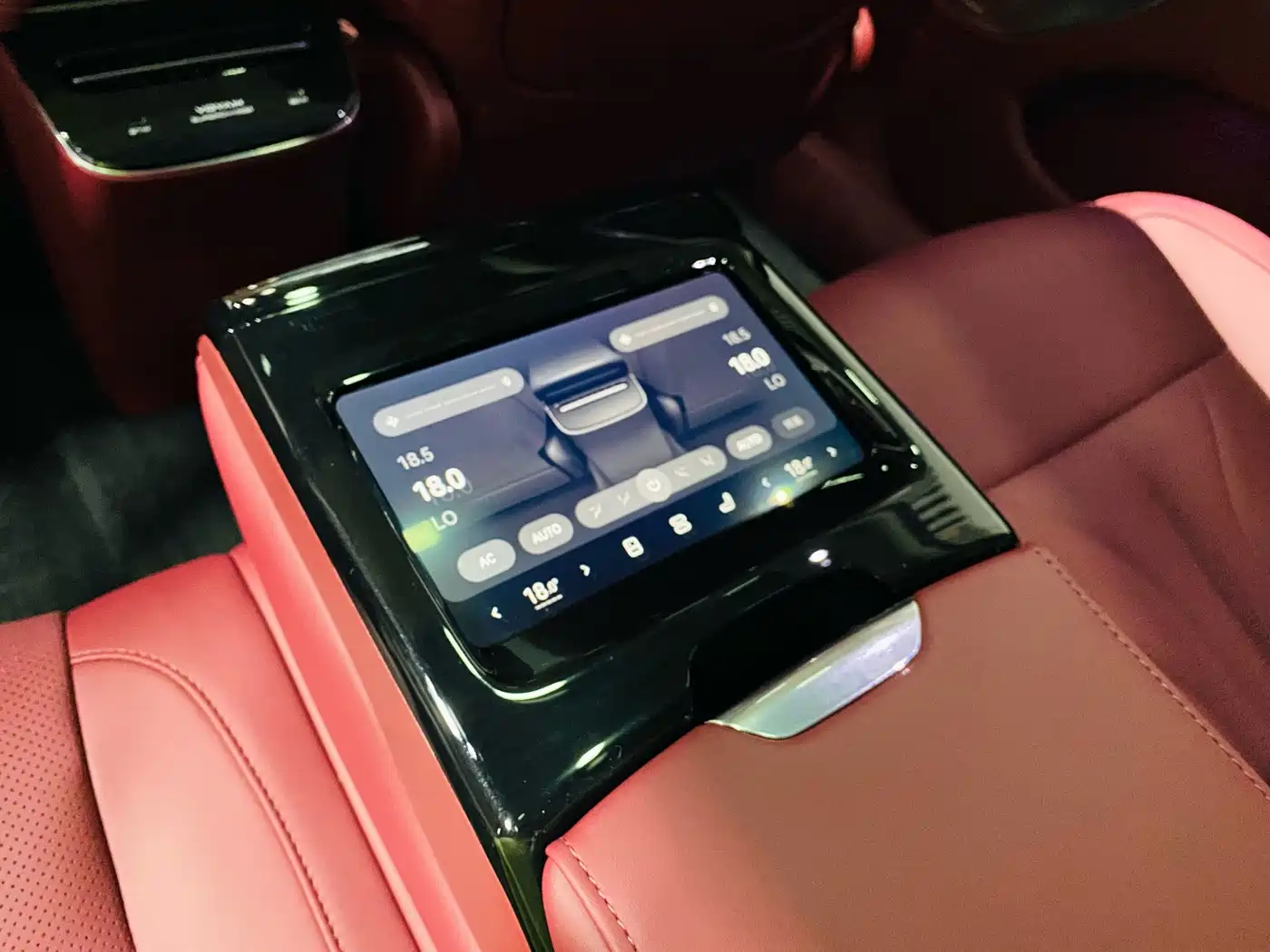 Voyah Auto VOYAH Zhuiguang L 2025 2025 Mid-configuration Model