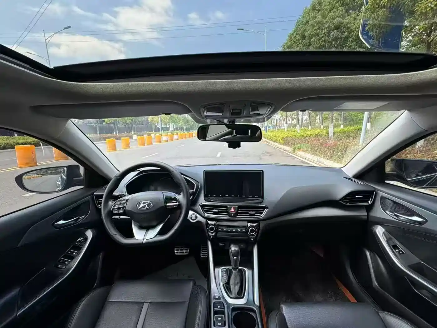 Hyundai Fista 2019 280TGDi Sport Edition China VI фото 7