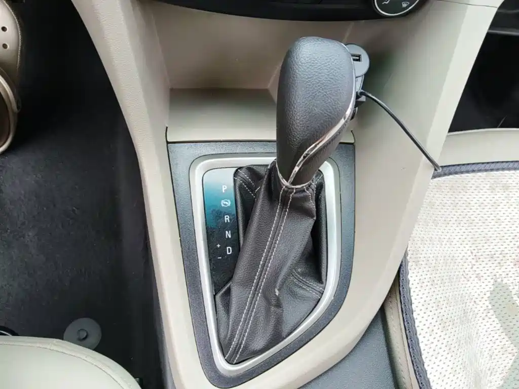 Фото 14 - Buick Excelle