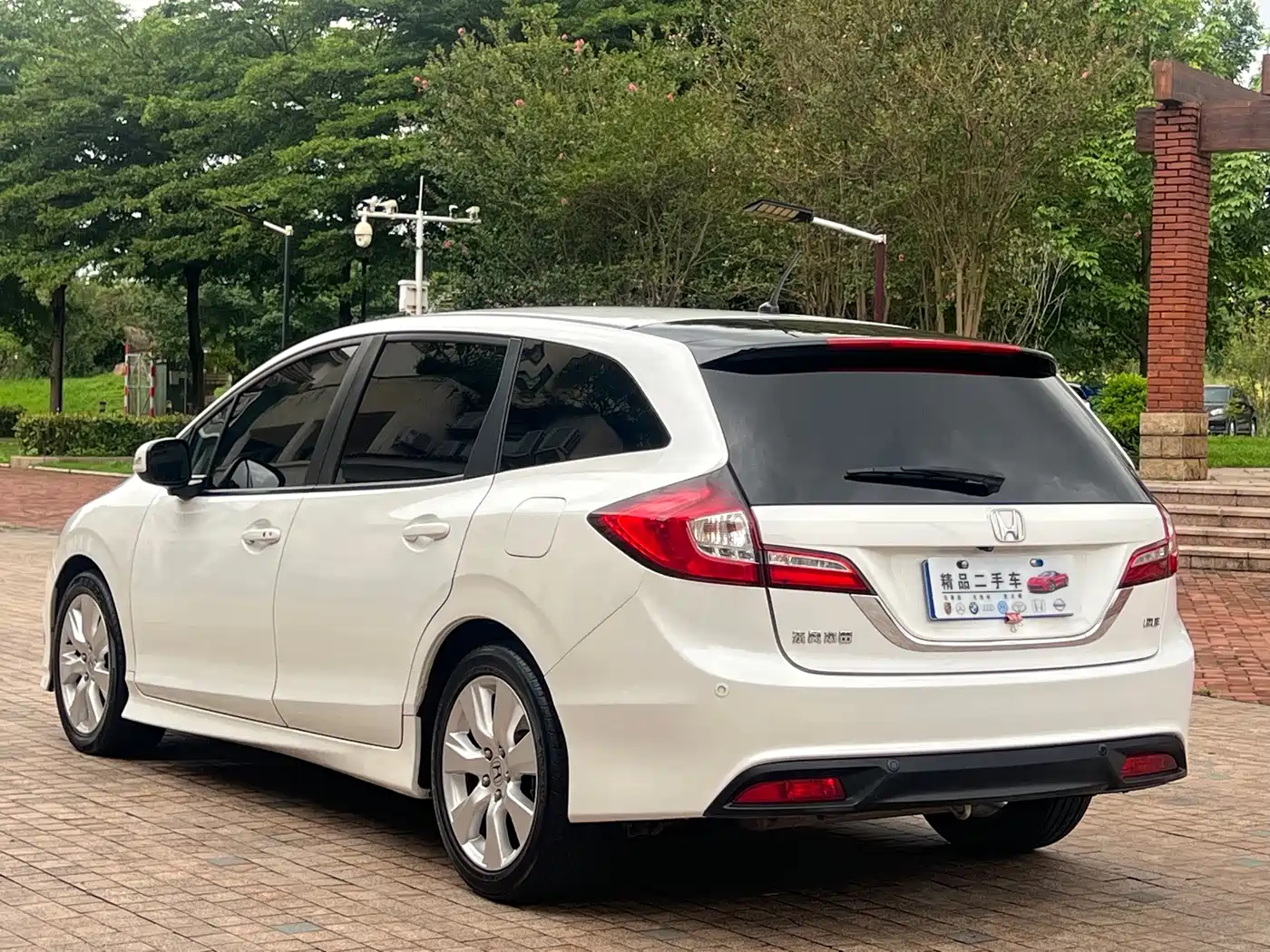 Фото 7 - Honda Jade